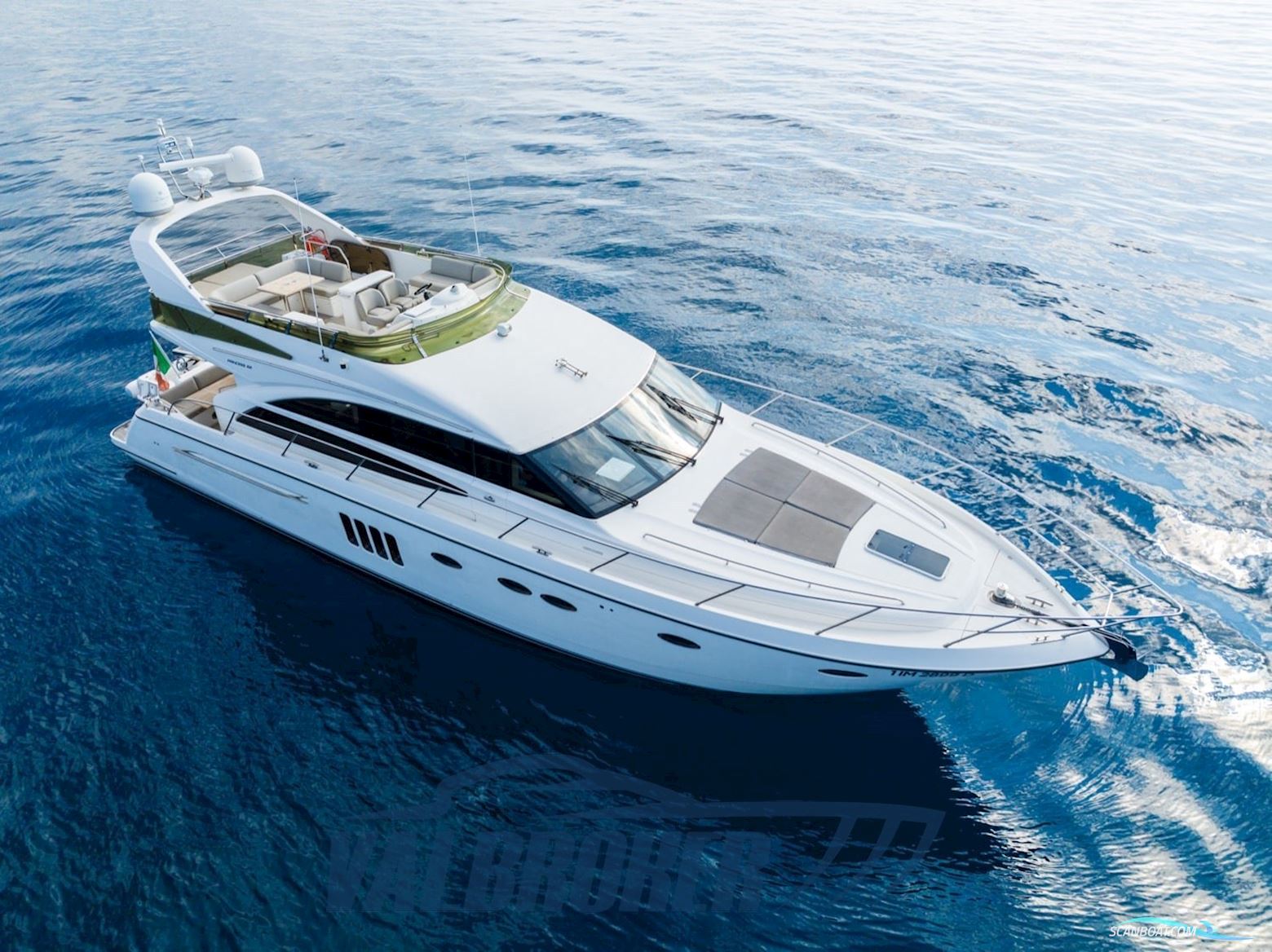 Princess Yachts 62 Fly Motorbåd 2010, med Caterpillar C18 motor, Italien