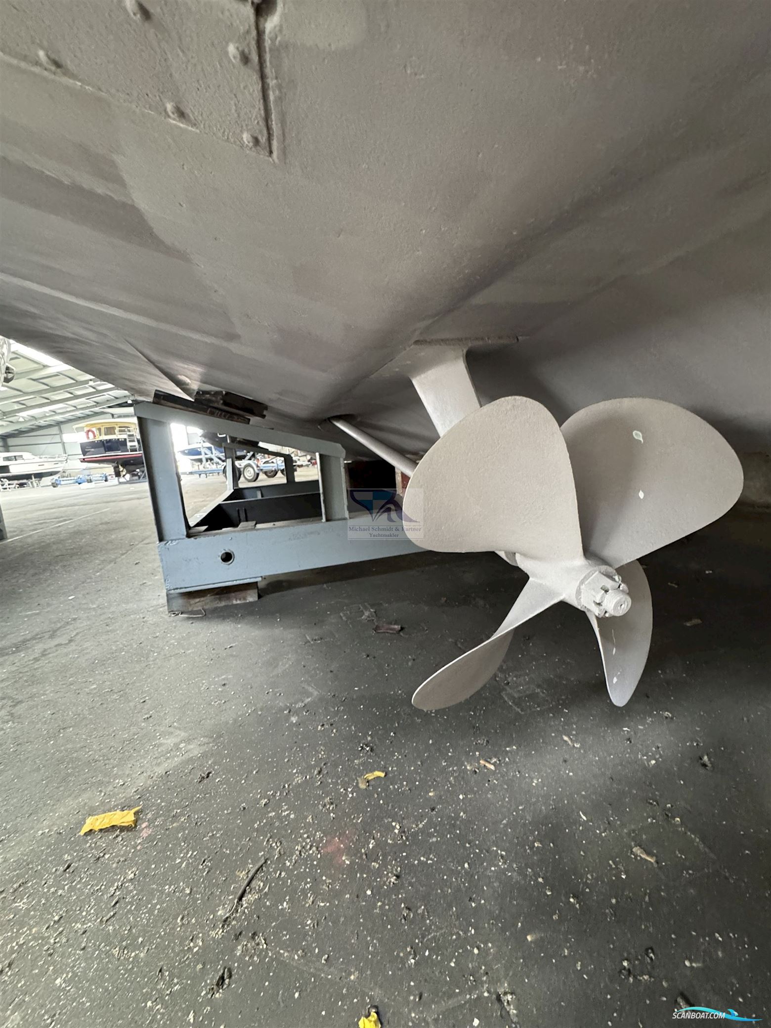 Princess Yachts Princess 420 Fly