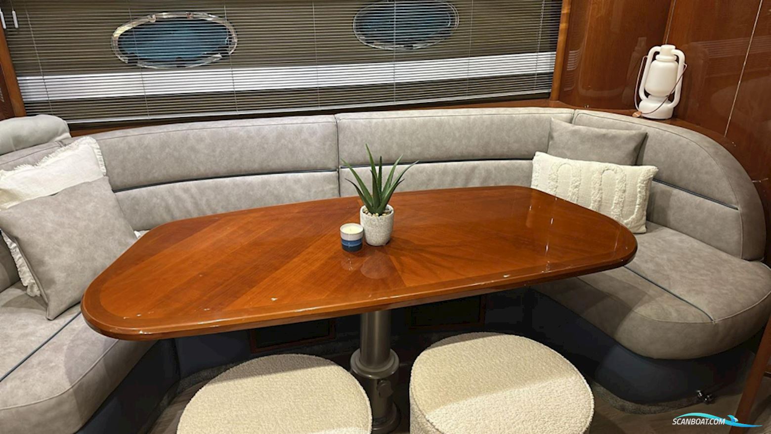 Princess Yachts Princess V48