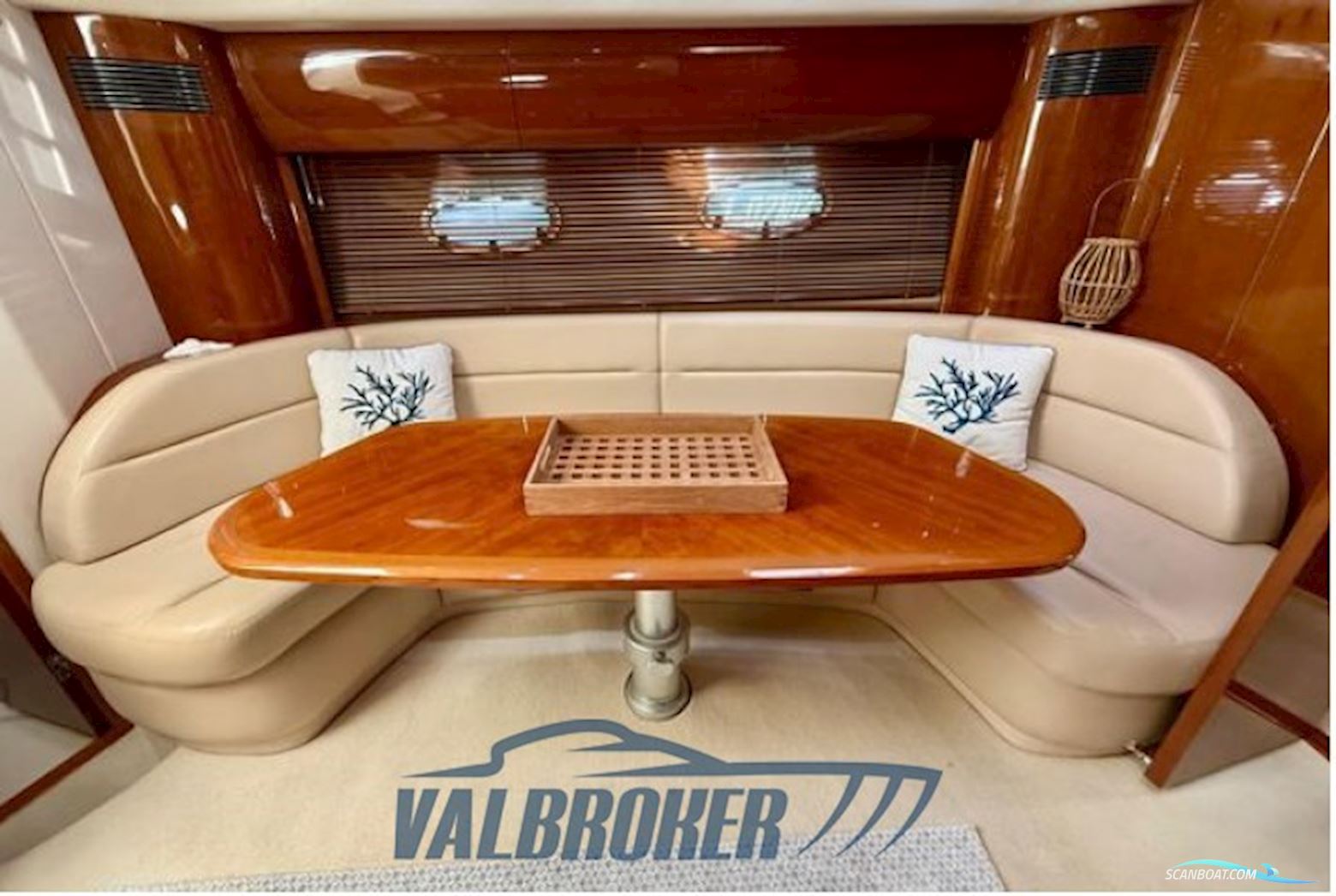 Princess Yachts V48