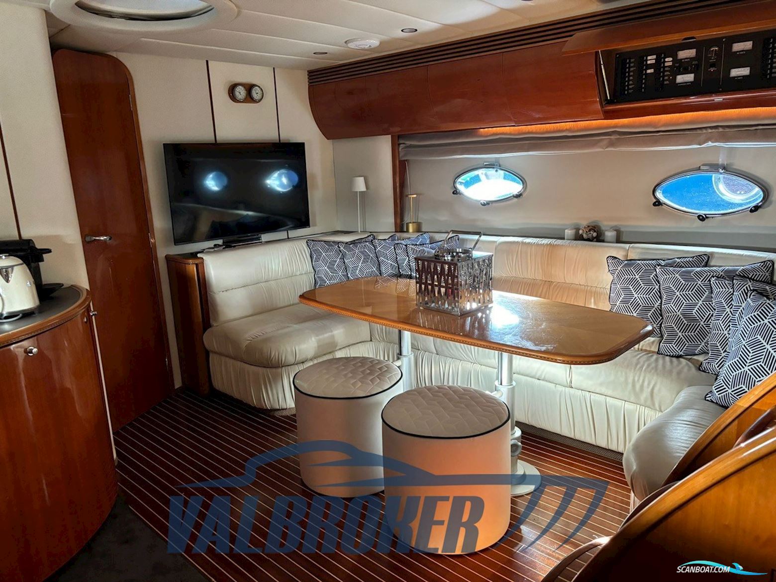Princess Yachts V50