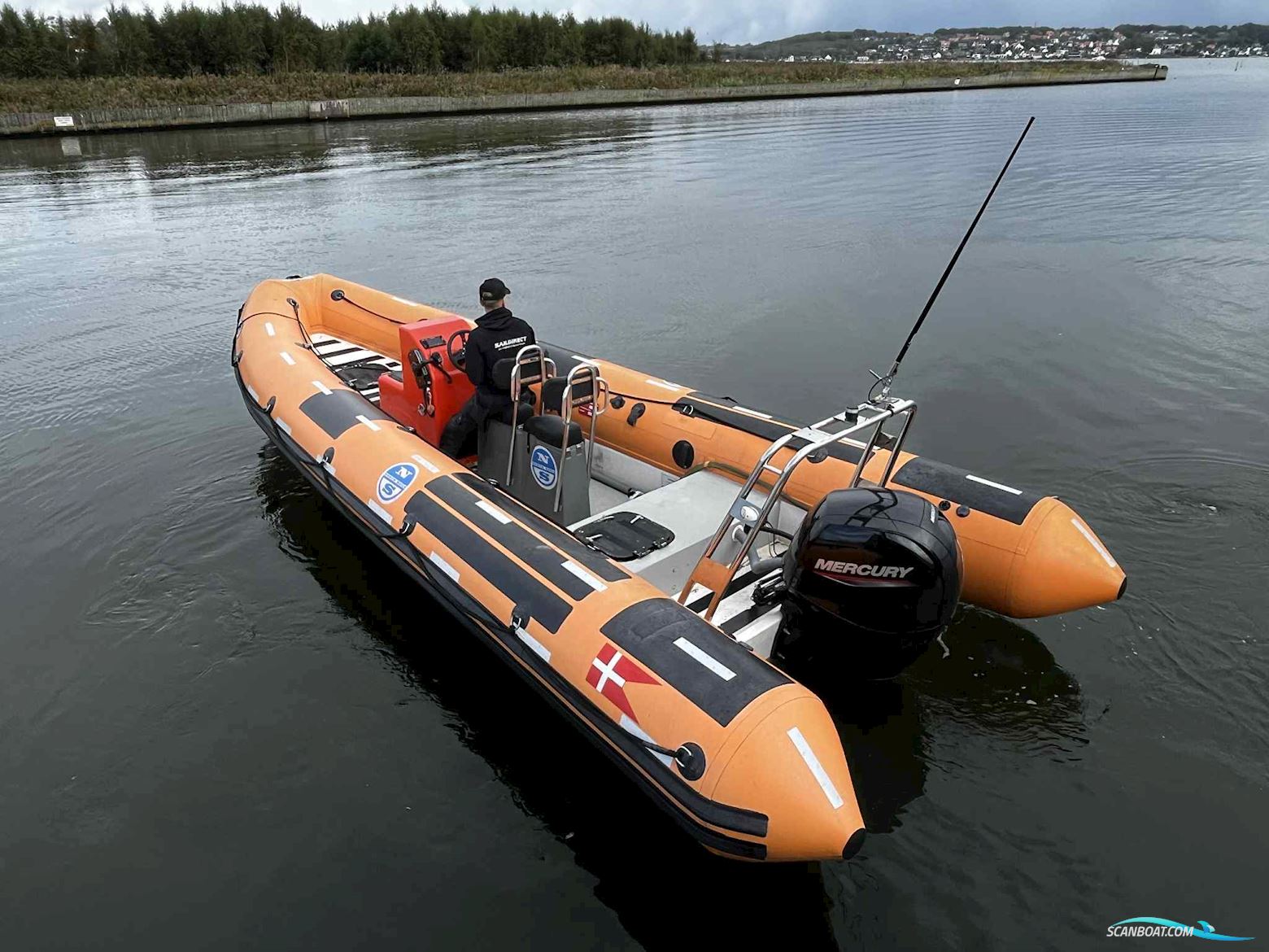 Pro-safe RIB 740 med 150 Mercury