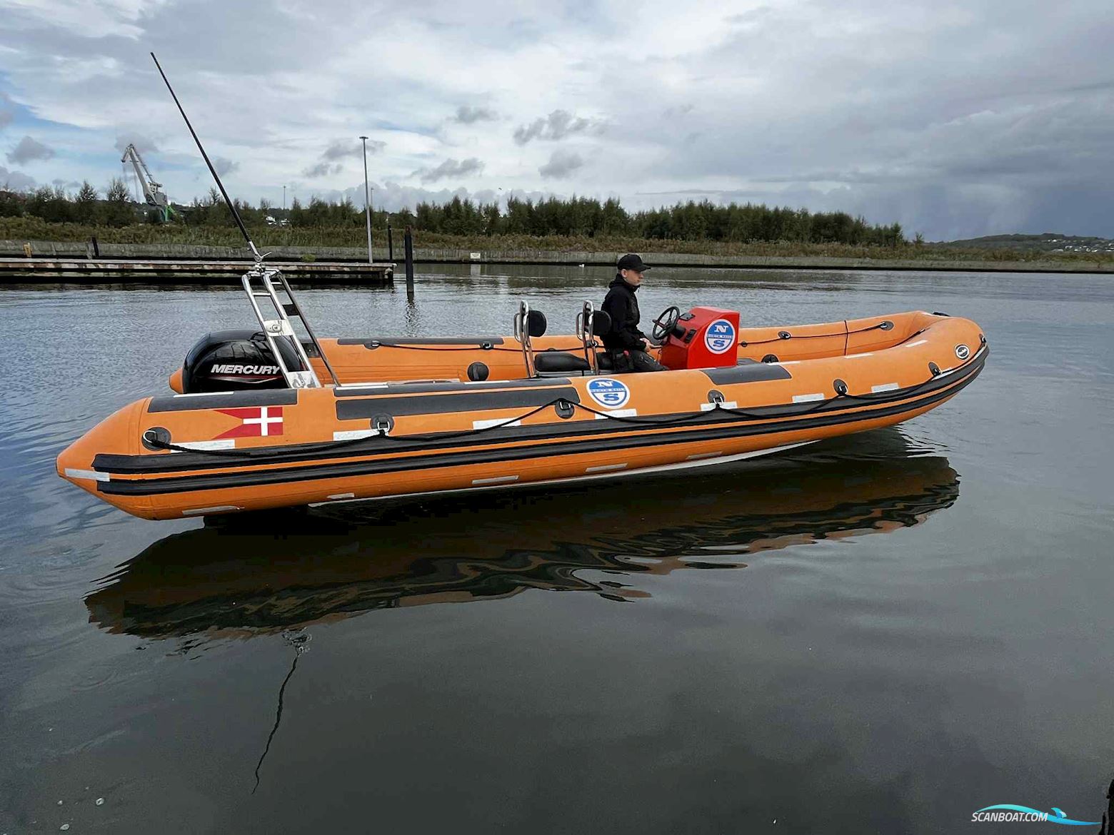 Pro-safe RIB 740 med 150 Mercury