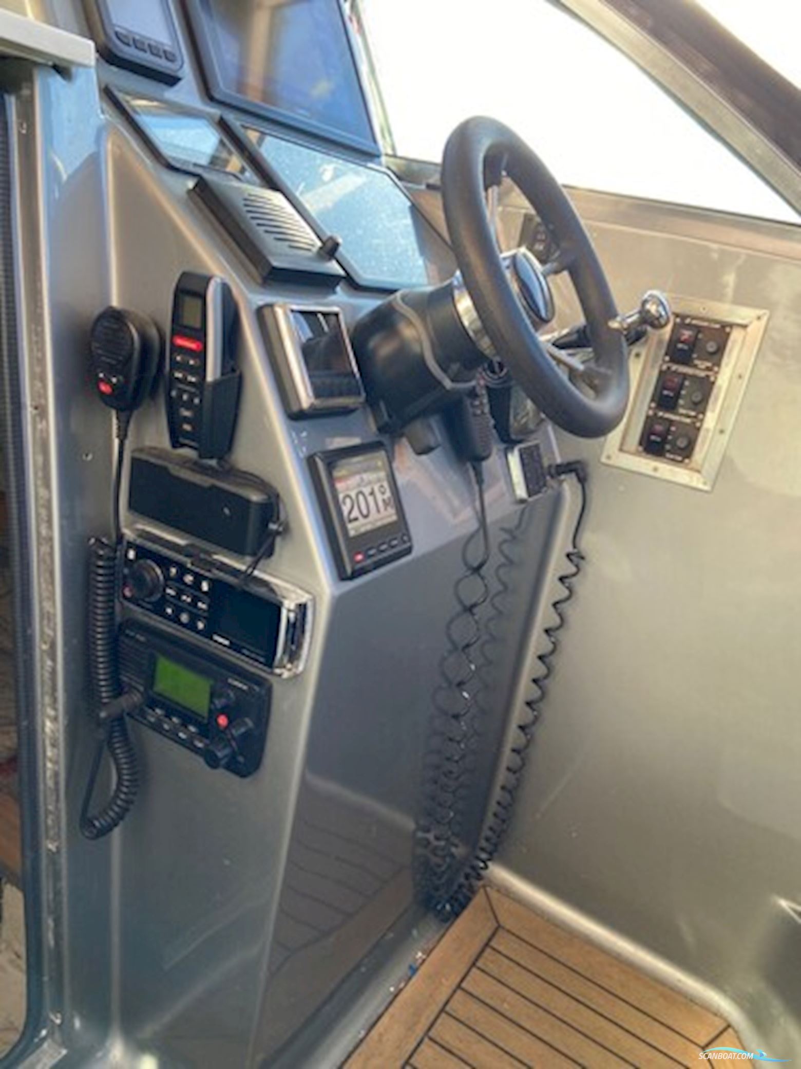 Profisher Cutter 223 WA m/2 stk. Suzuki DF200 hk og Variant buggitrailer - NU NEDSAT KR. 50.000,- !