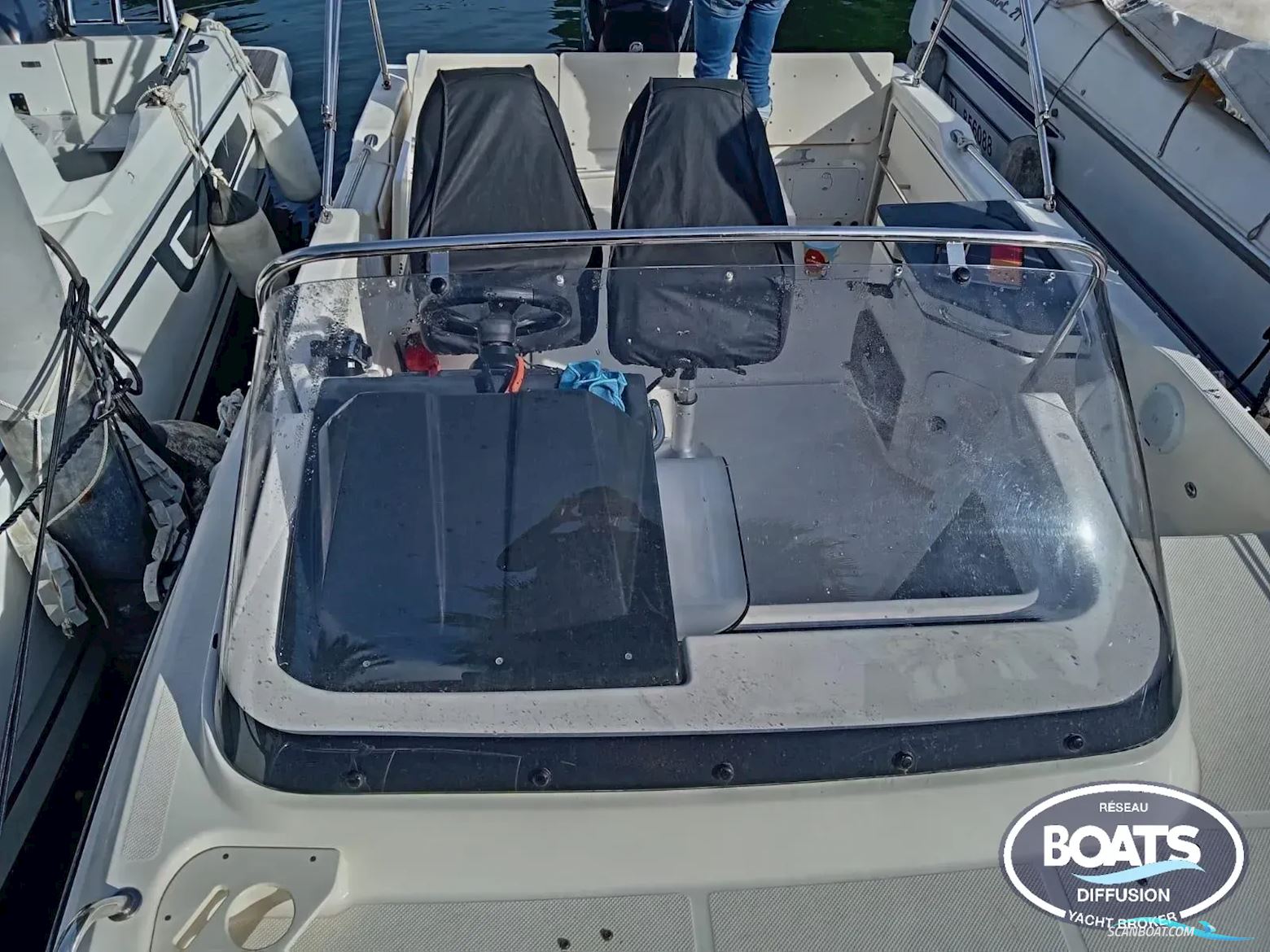 Quicksilver  755 Sundeck Motorbåd 2018, med Mercury  motor, Frankrig