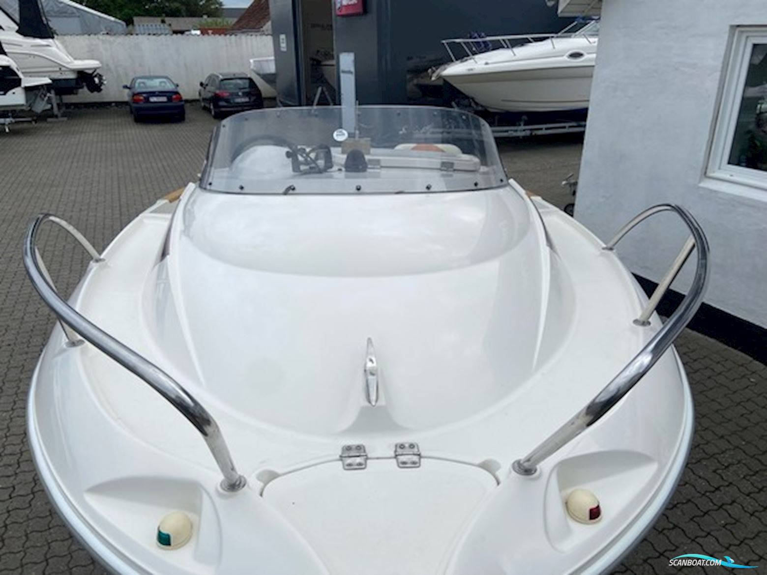 Quicksilver 470 Cruiser, Mariner 50 HK