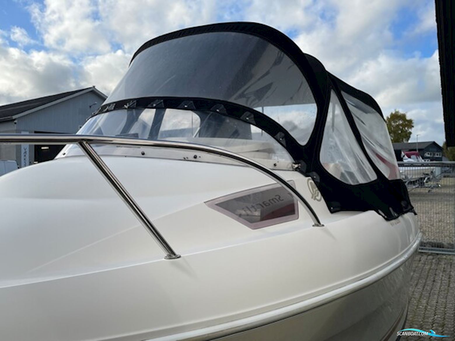 Quicksilver 470 Cruiser Med 40 hk Mercury-Efi 4 Takt og 1000 kg Brenderup Bådtrailer - Engros