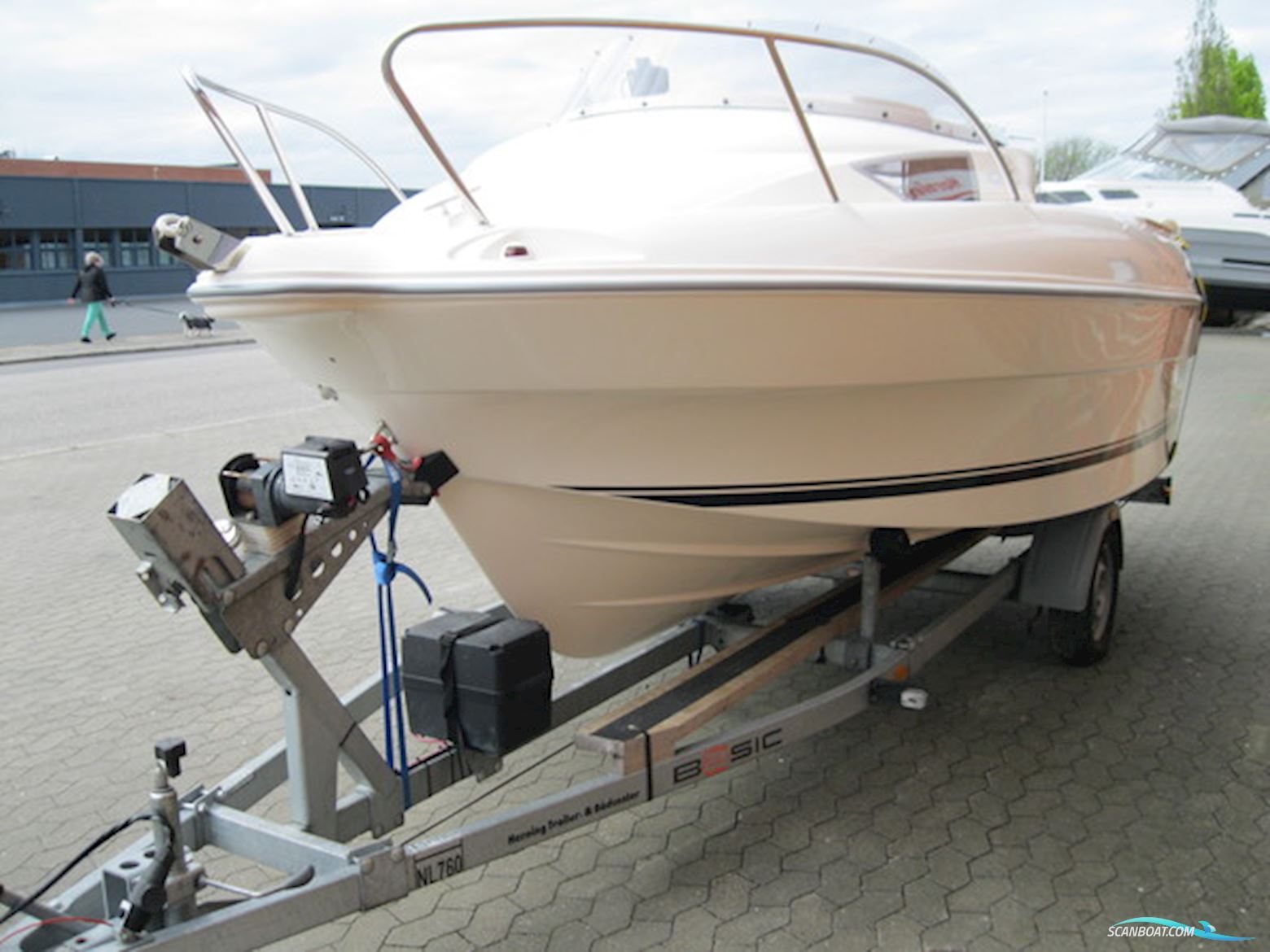 Quicksilver 470 Cruiser m/Mercury F50 hk Efi 4-Takt og Brenderup Bådtrailer