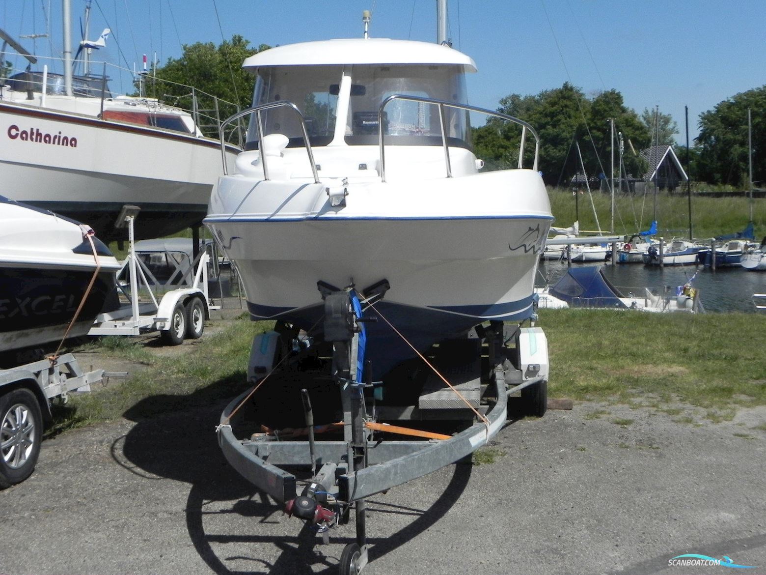 Quicksilver 500 Pilothouse