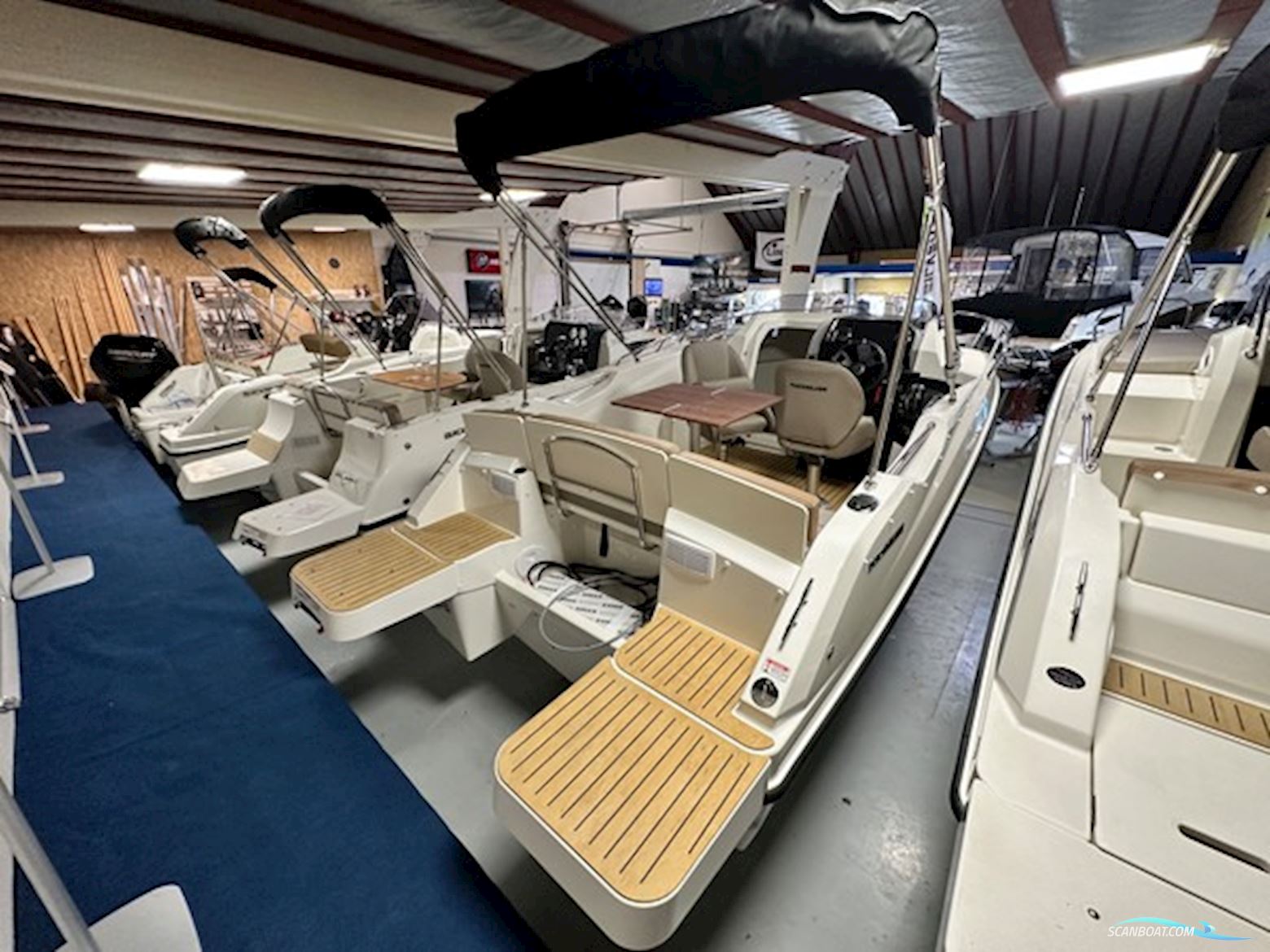 Quicksilver 555 Cabin m/100 hk & Udstyr Komplet Flexiteek NY Båd