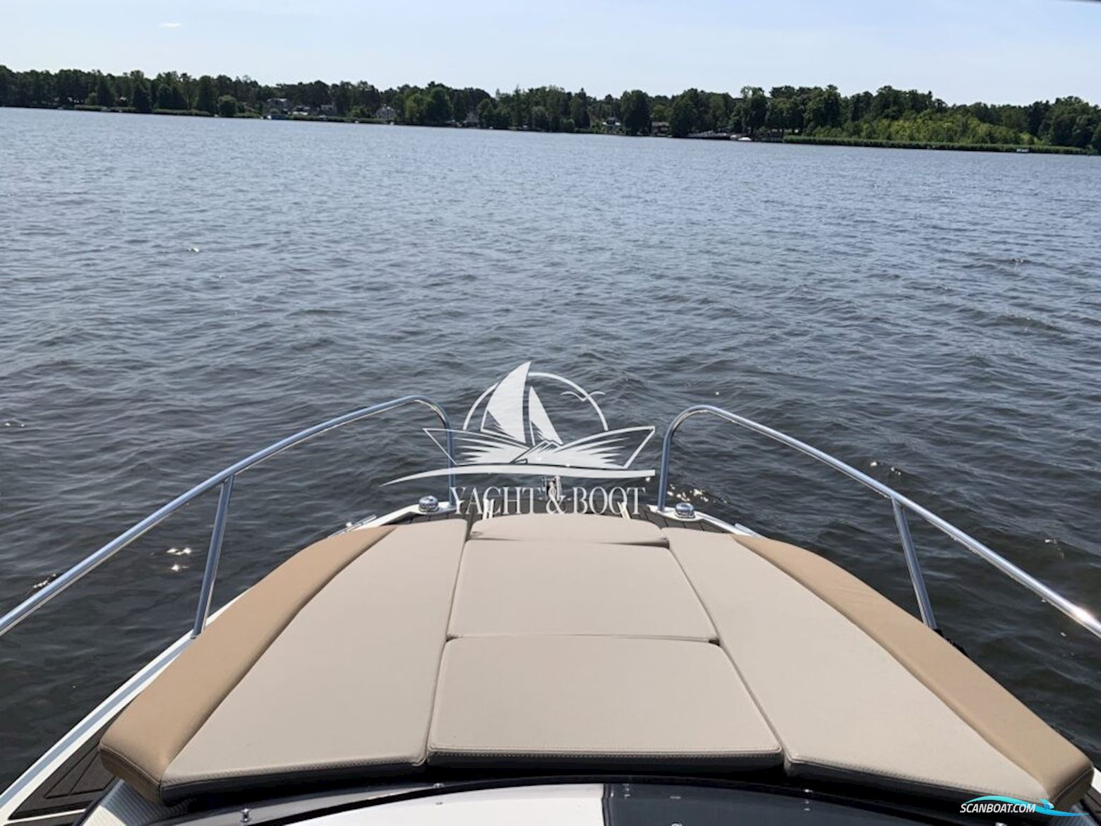 Quicksilver 555 Cabin