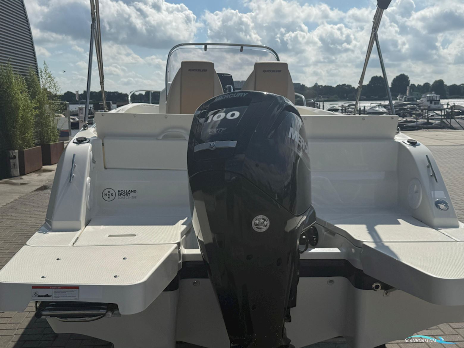Quicksilver 605 Open