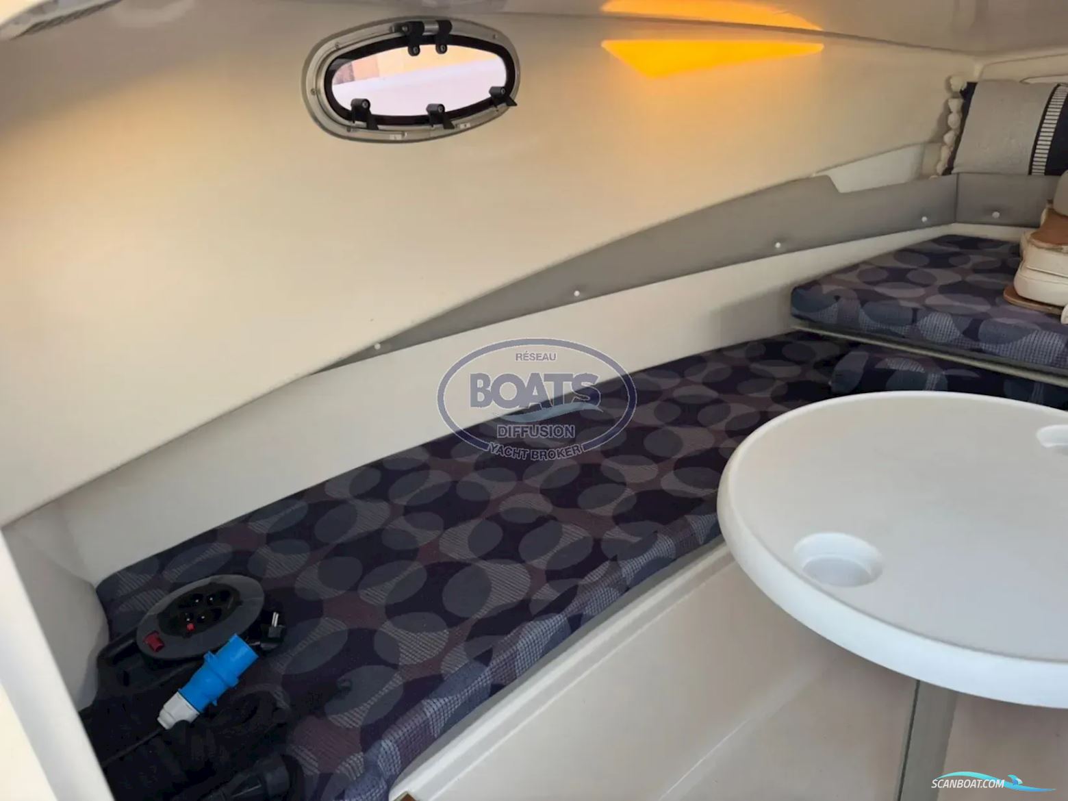 Quicksilver 635 Commander WA