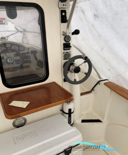 Quicksilver 640 Pilothouse