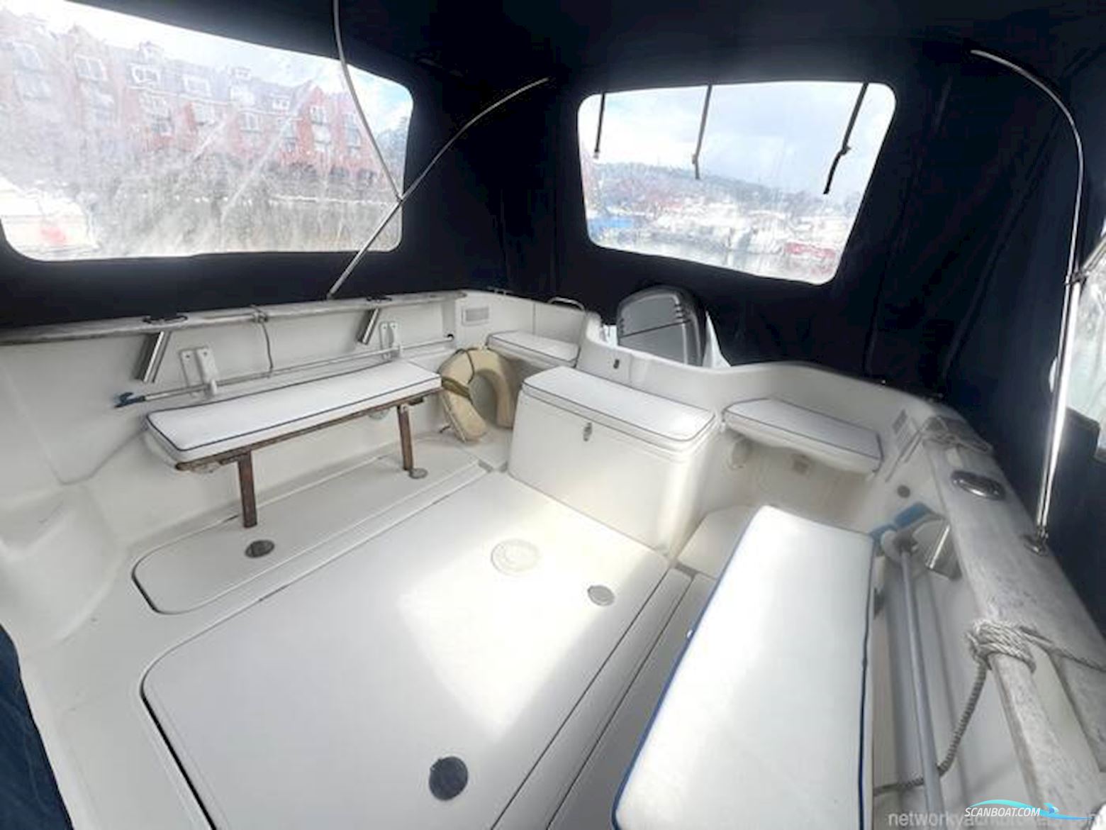 Quicksilver 640 Pilothouse