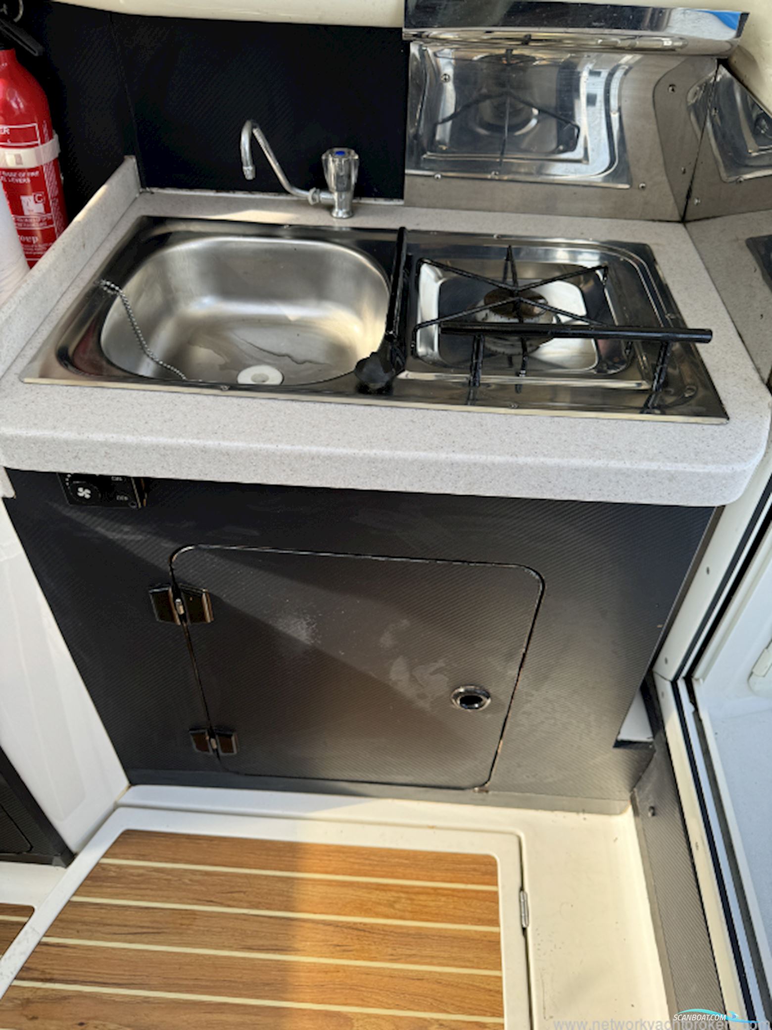 Quicksilver 640 Weekender