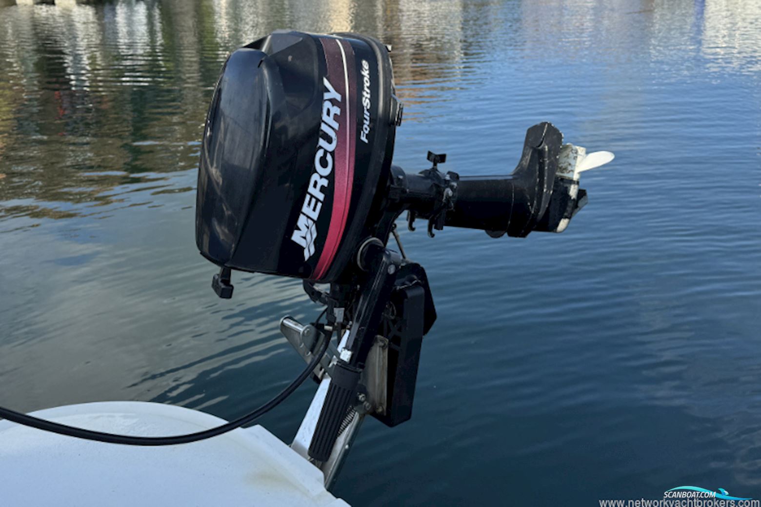 Quicksilver 640 Weekender