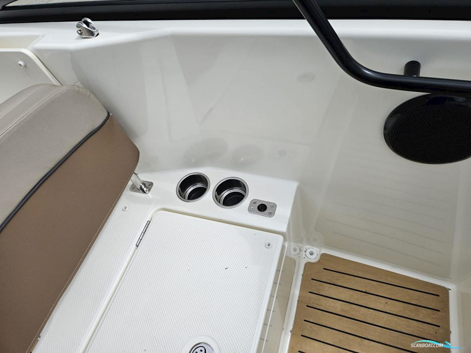 Quicksilver 675 Activ Cruiser