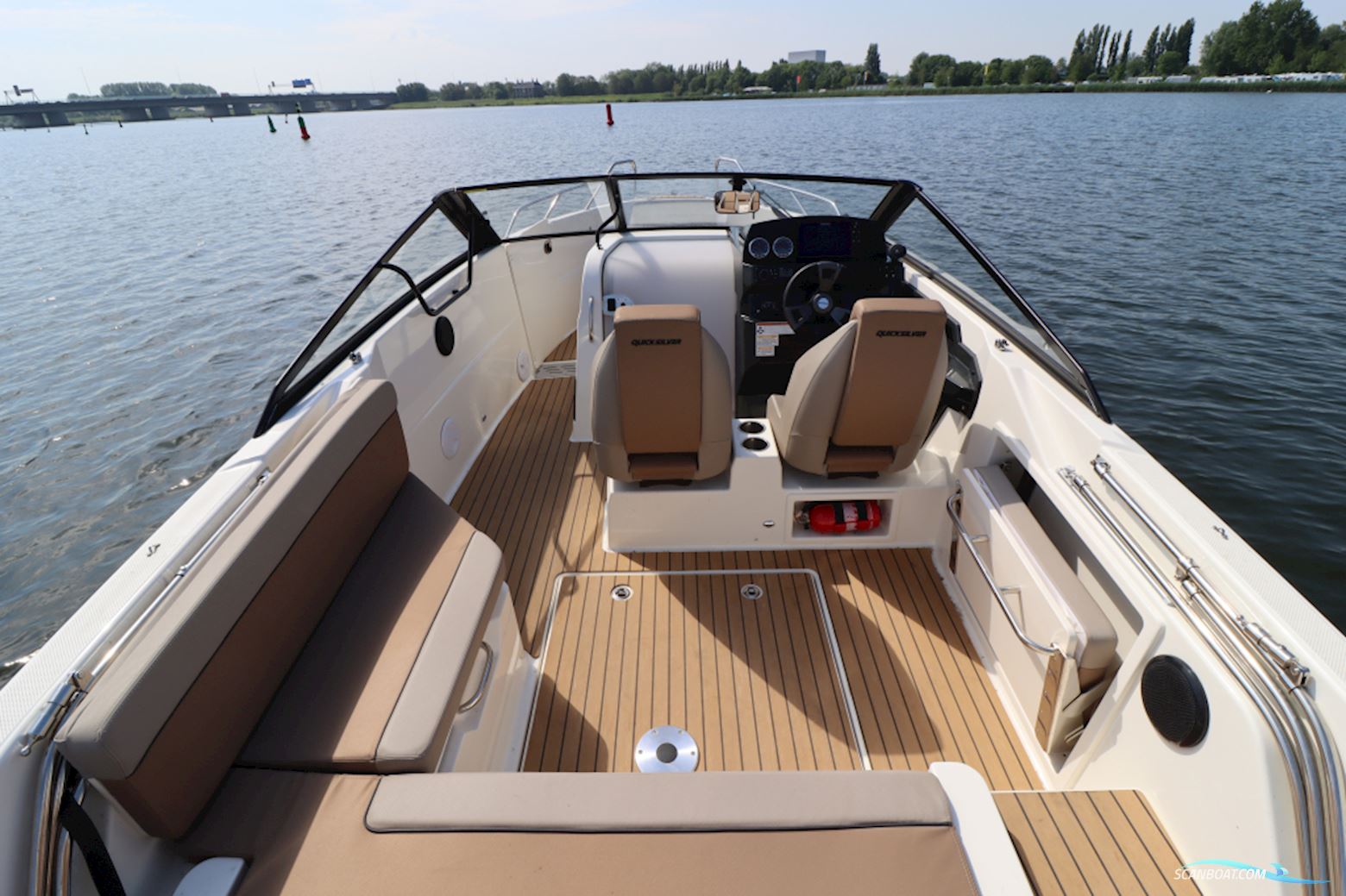 Quicksilver 675 Bowrider