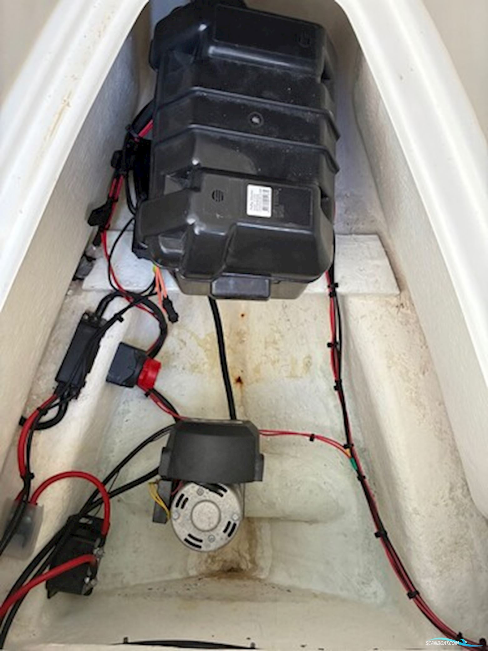 Quicksilver 675 Pilothouse m/Mercury F200 hk og Brenderup trailer