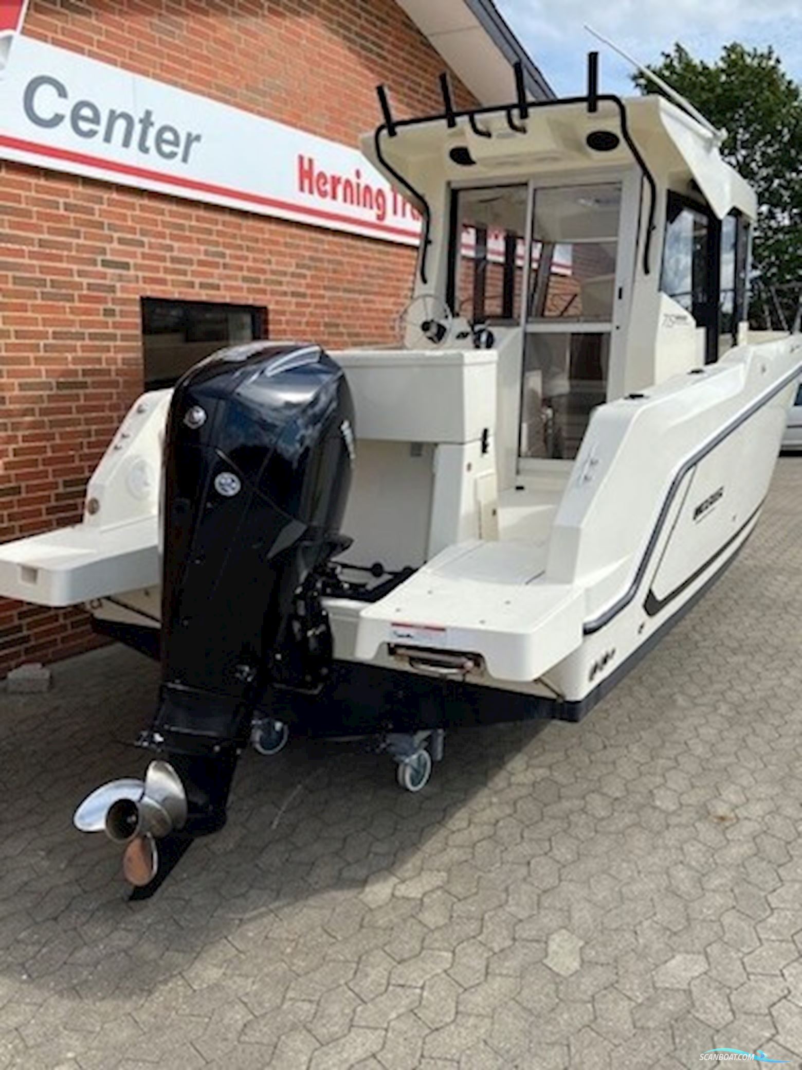 Quicksilver 705 Pilothouse m/Mercury F225 hk V6 