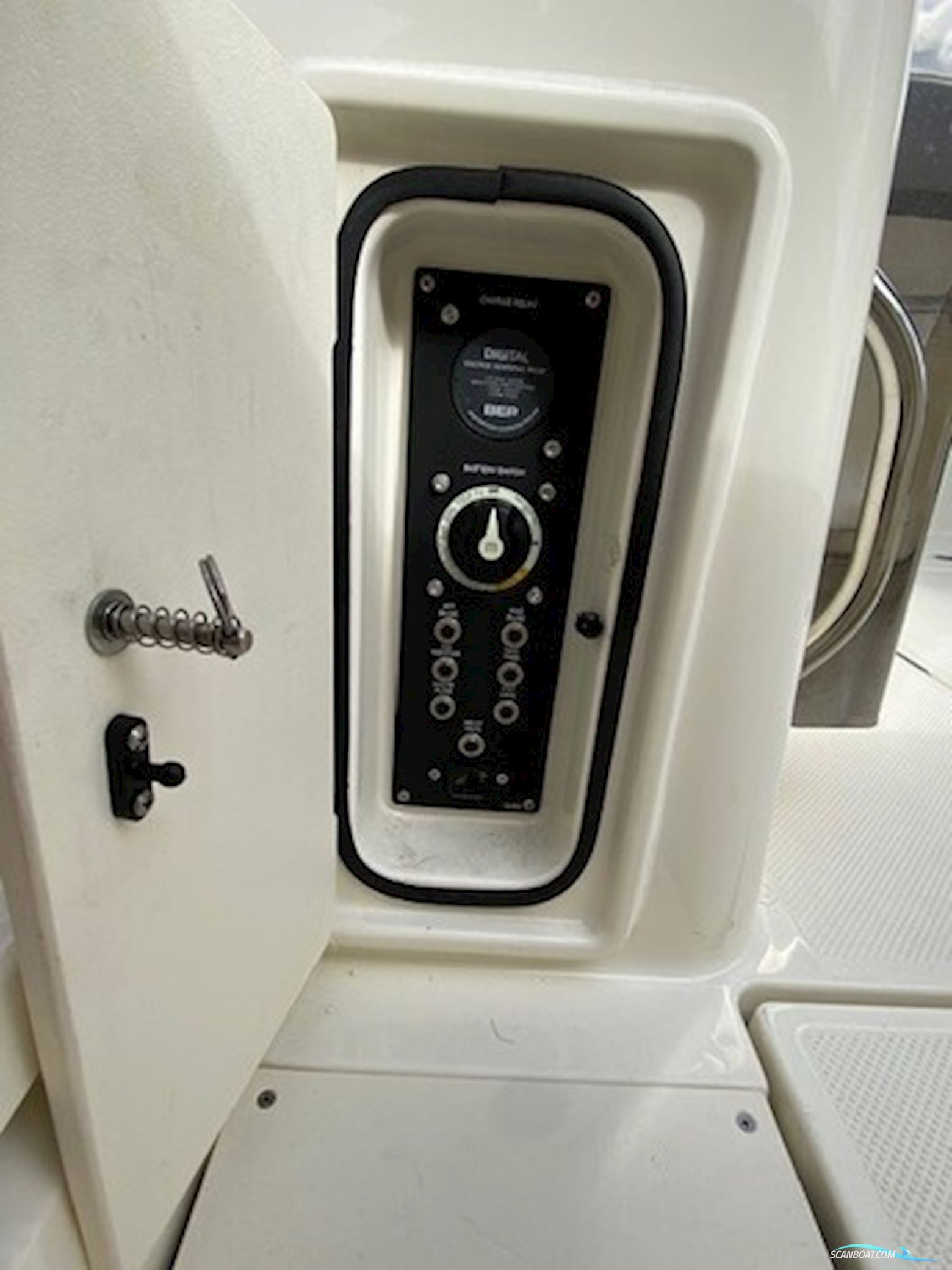 Quicksilver 705 Pilothouse m/Mercury F225 hk V6 