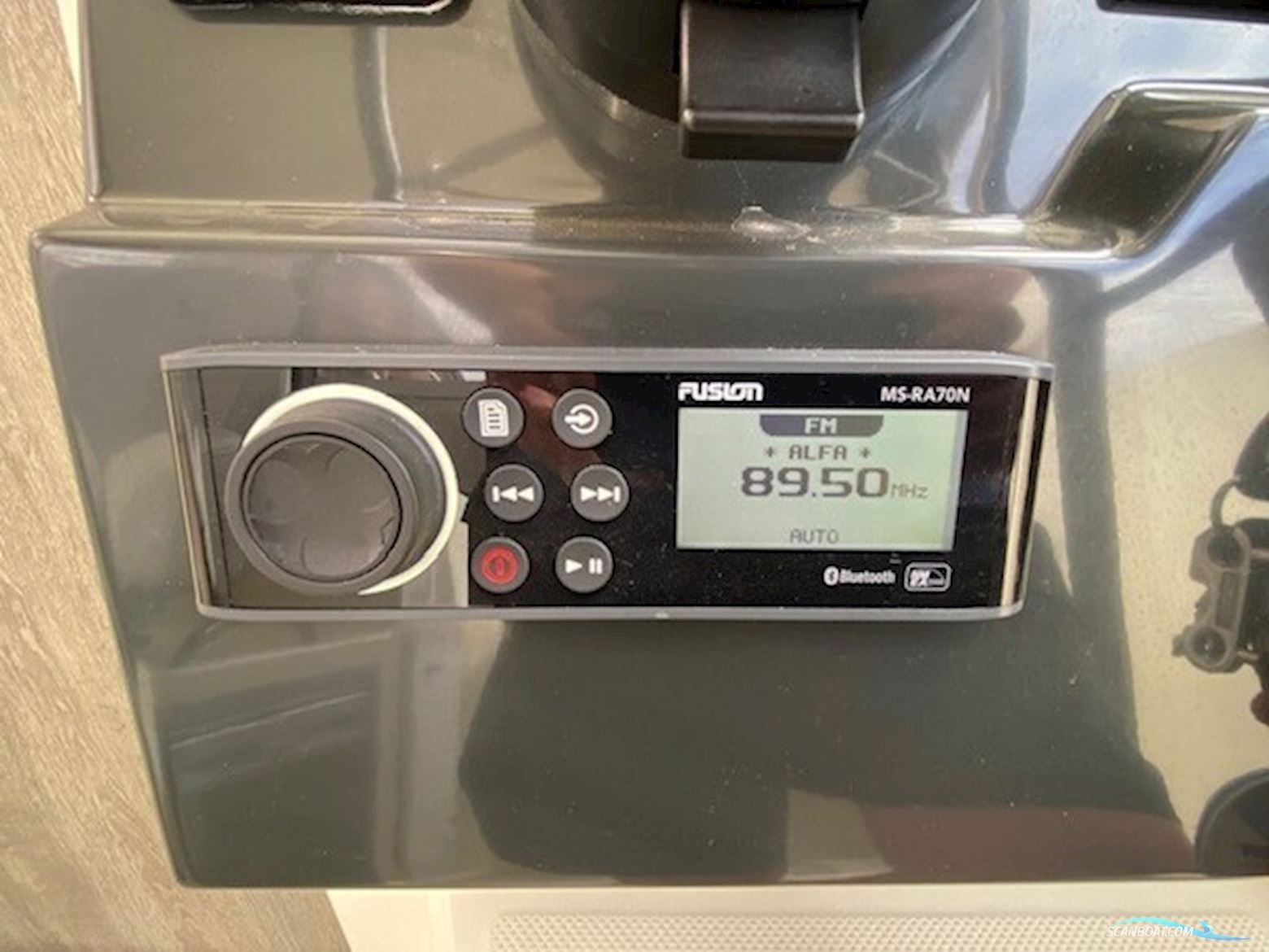 Quicksilver 705 Pilothouse m/Mercury F225 hk V6 