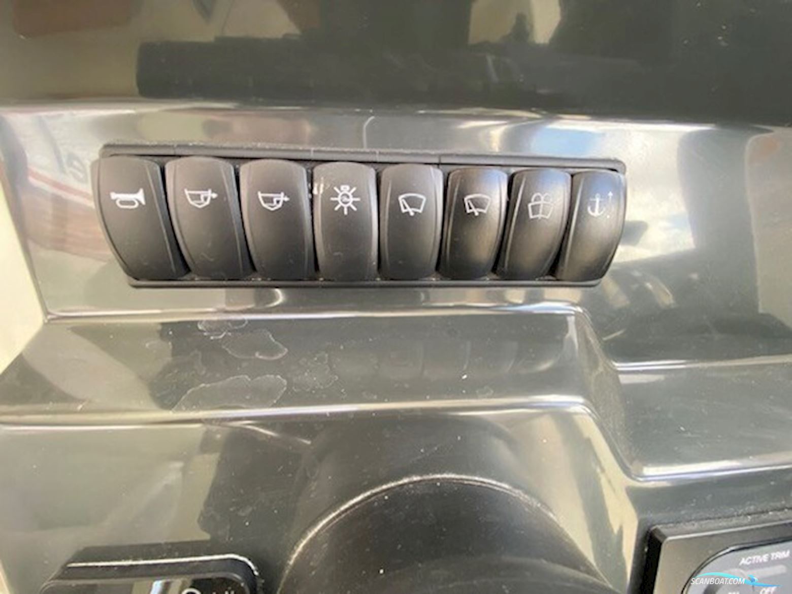 Quicksilver 705 Pilothouse m/Mercury F225 hk V6 