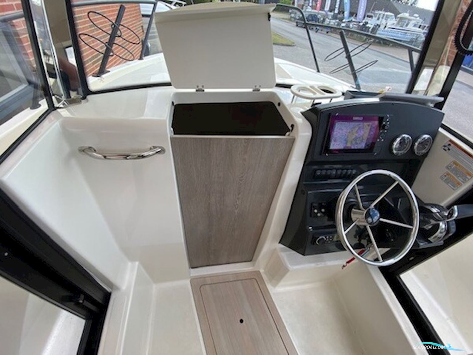Quicksilver 705 Pilothouse m/Mercury F225 hk V6 