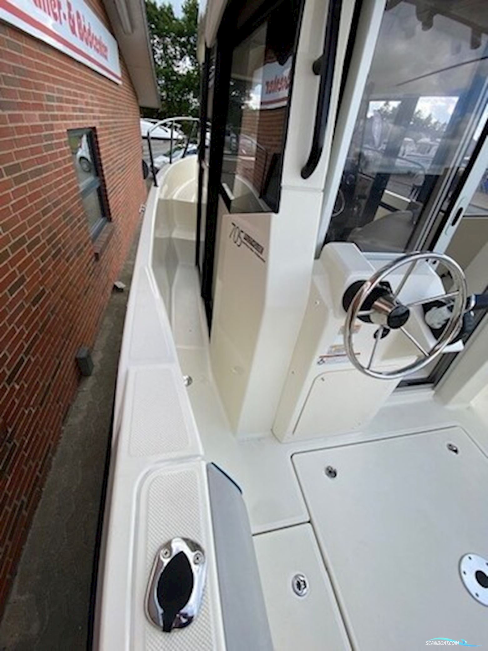 Quicksilver 705 Pilothouse m/Mercury F225 hk V6 