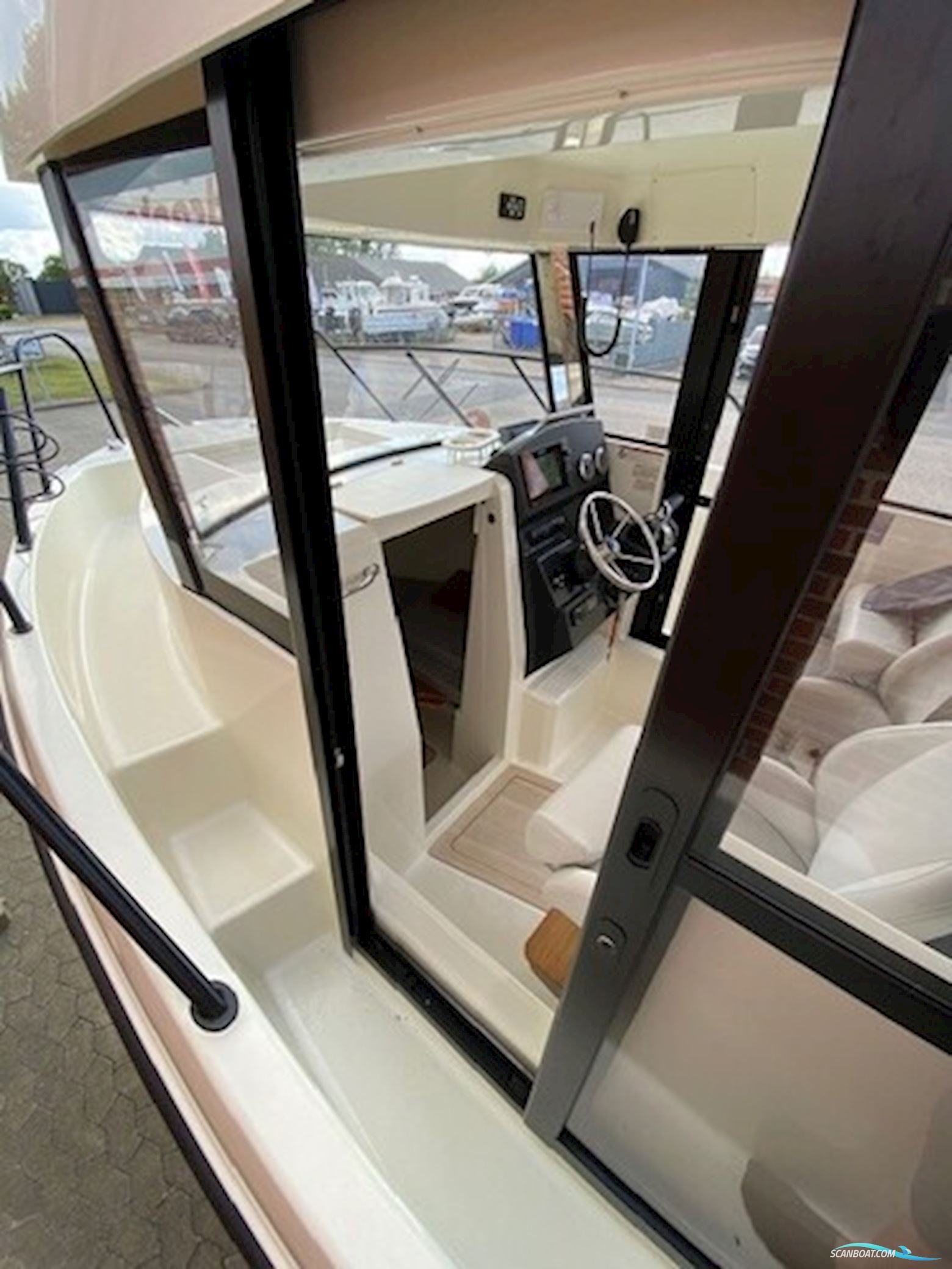 Quicksilver 705 Pilothouse m/Mercury F225 hk V6 