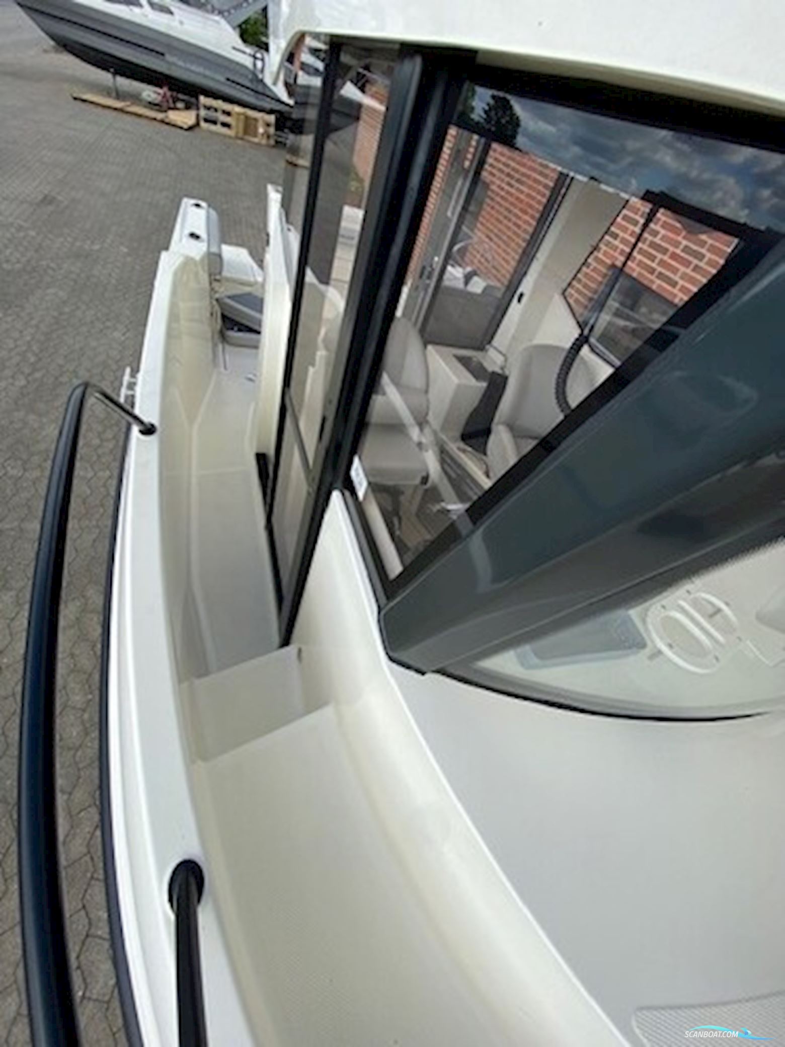 Quicksilver 705 Pilothouse m/Mercury F225 hk V6 