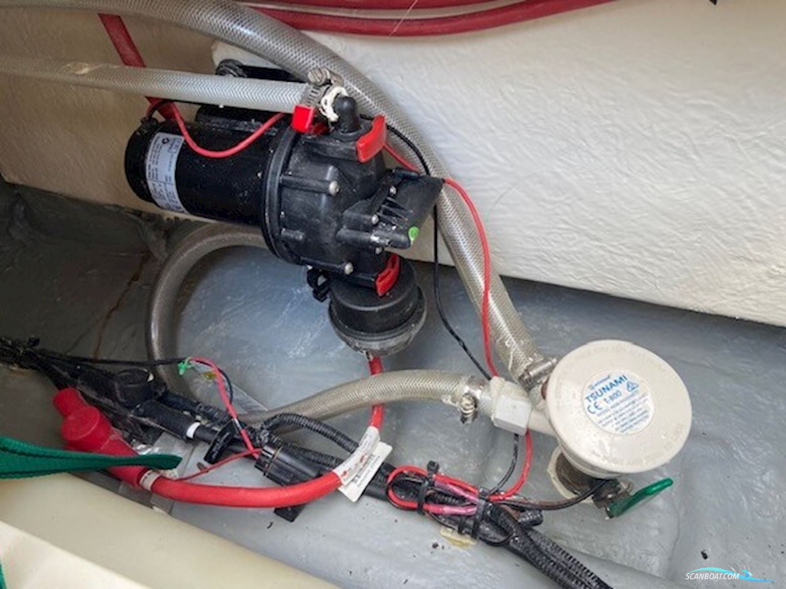 Quicksilver 705 Pilothouse m/Mercury F225 hk V6 