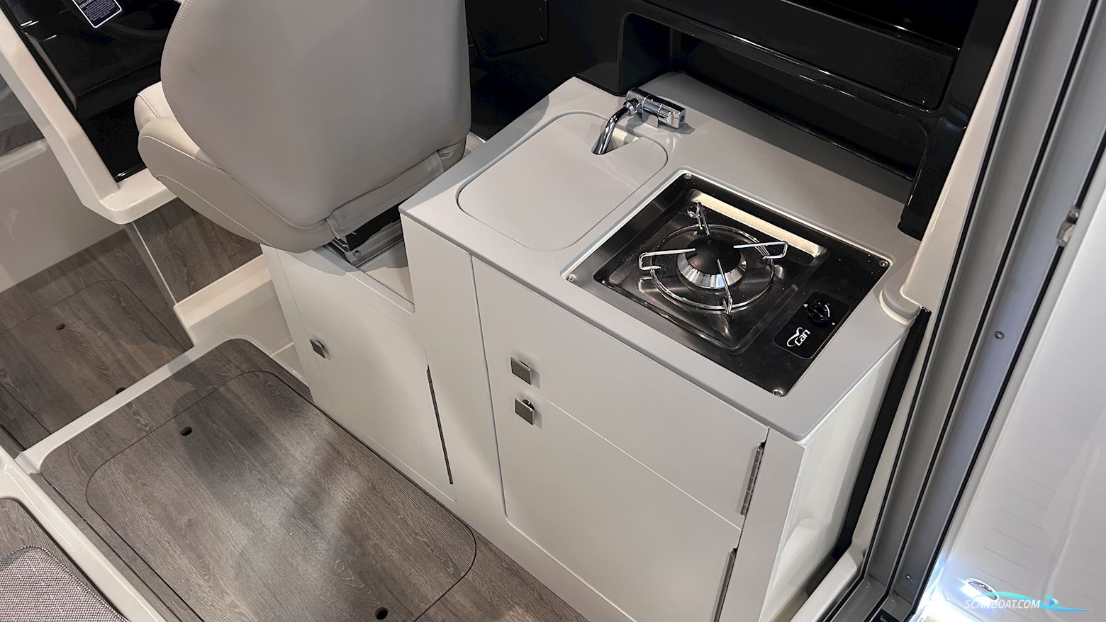 Quicksilver 705 Weekend 