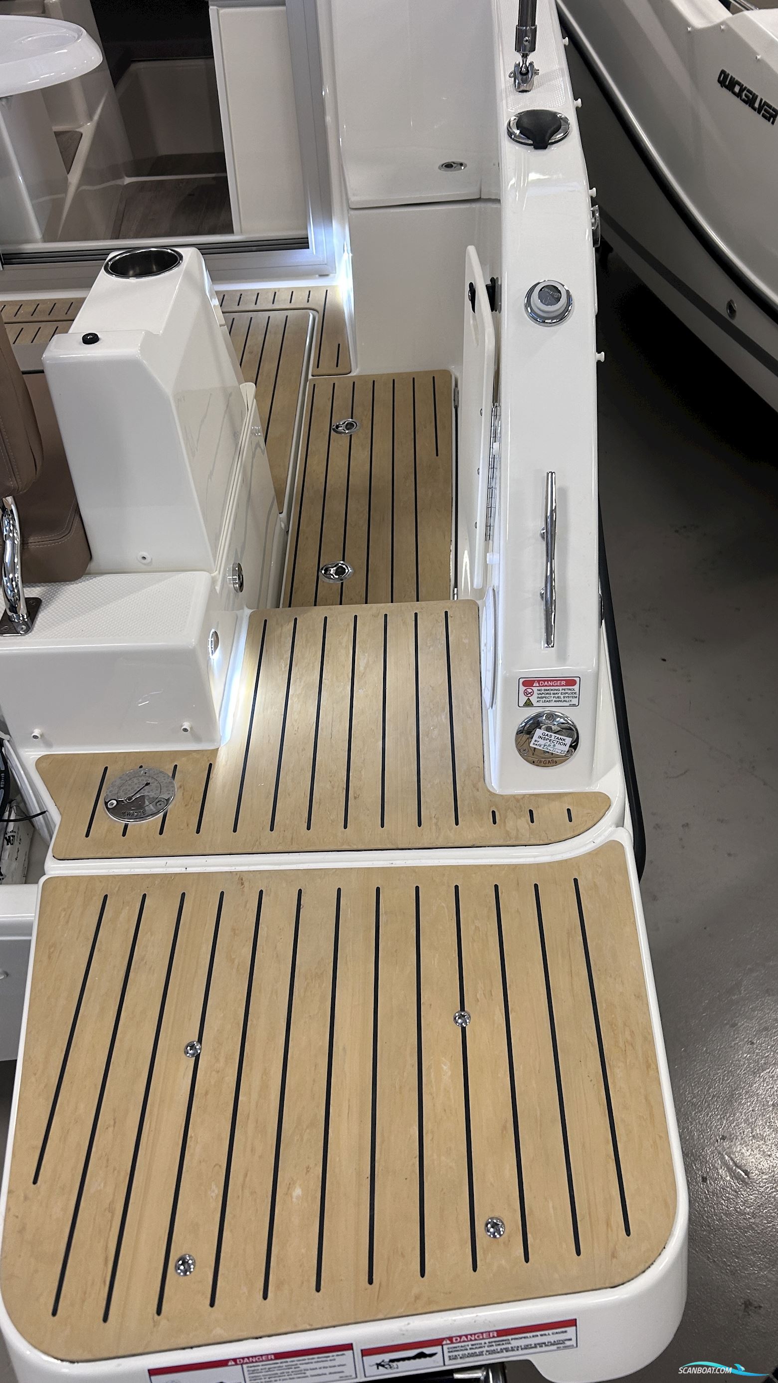 Quicksilver 705 Weekend 