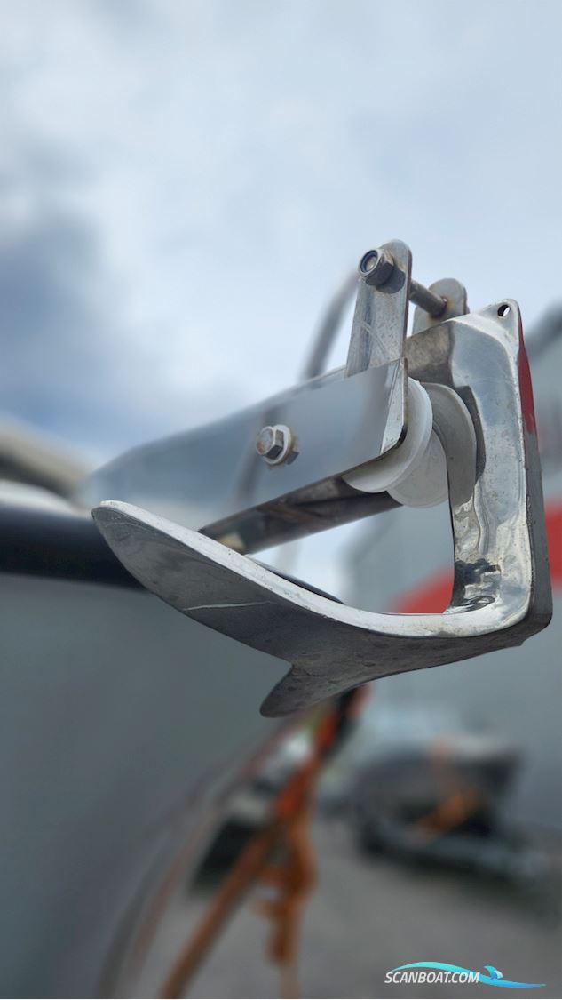 Quicksilver 755 Pilothouse