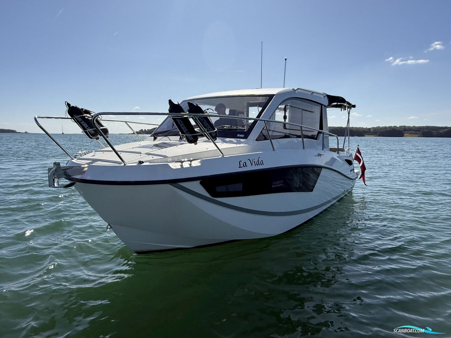 Quicksilver 755 Weekend med 250 hk Mercury V8
