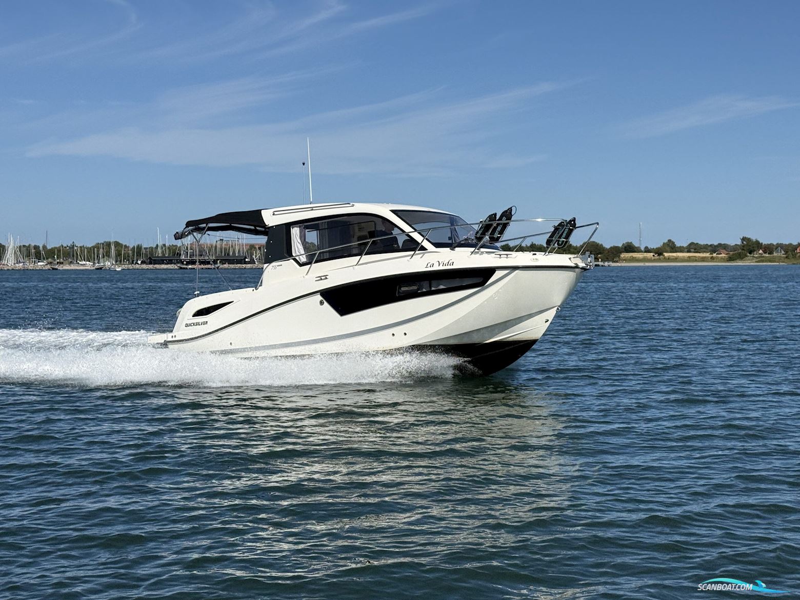 Quicksilver 755 Weekend med 250 hk Mercury V8