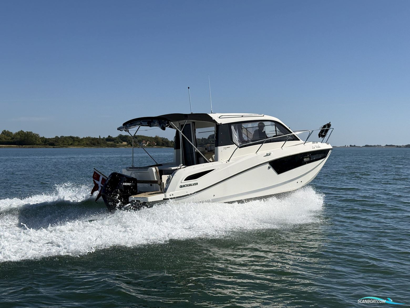 Quicksilver 755 Weekend med 250 hk Mercury V8
