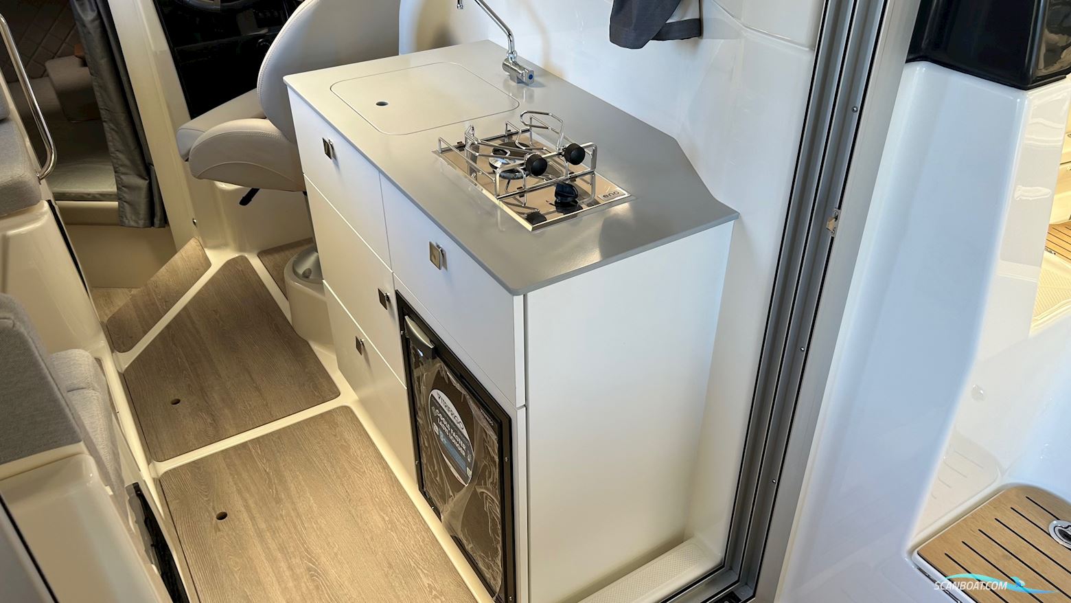 Quicksilver 755 Weekend