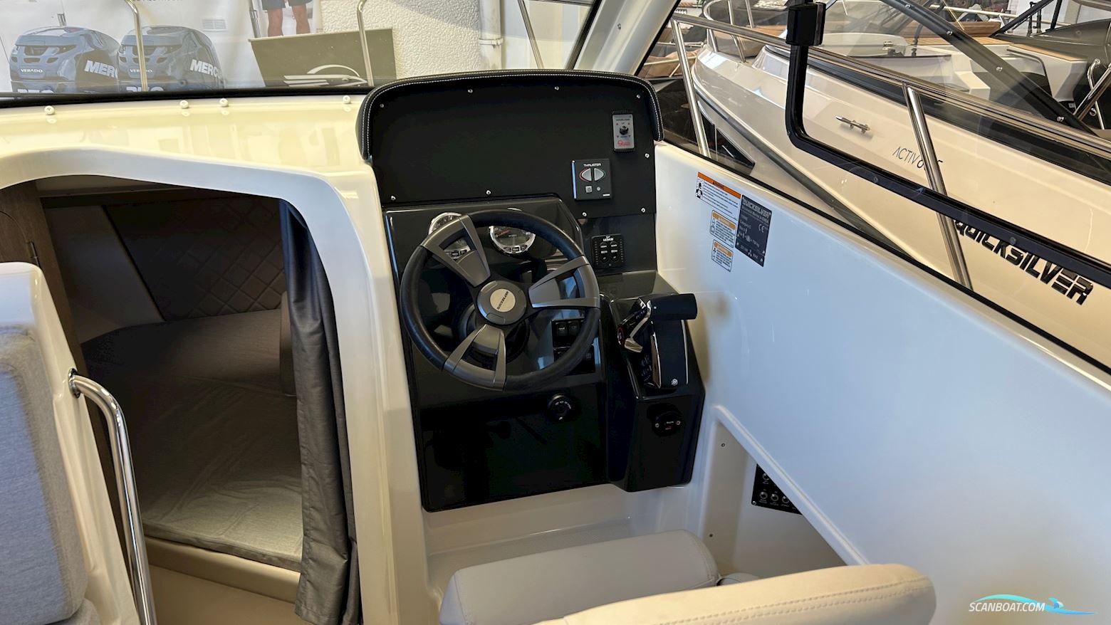 Quicksilver 755 Weekend