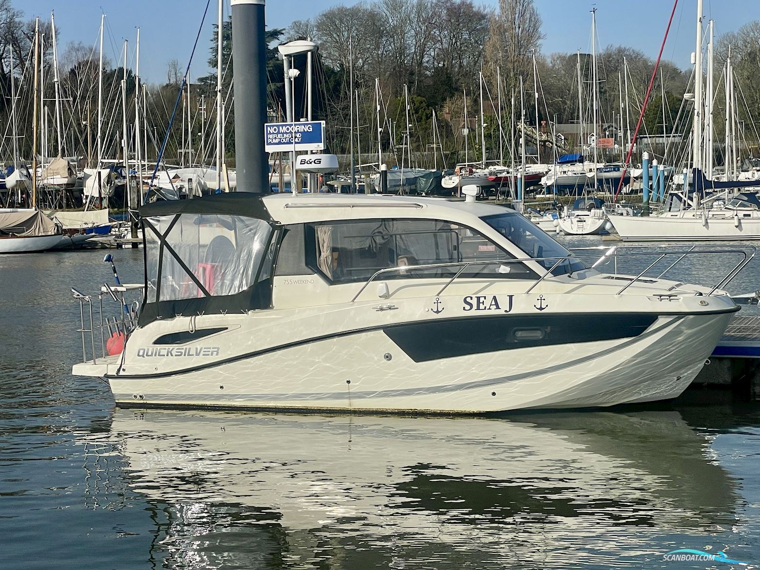 Quicksilver 755 Weekend