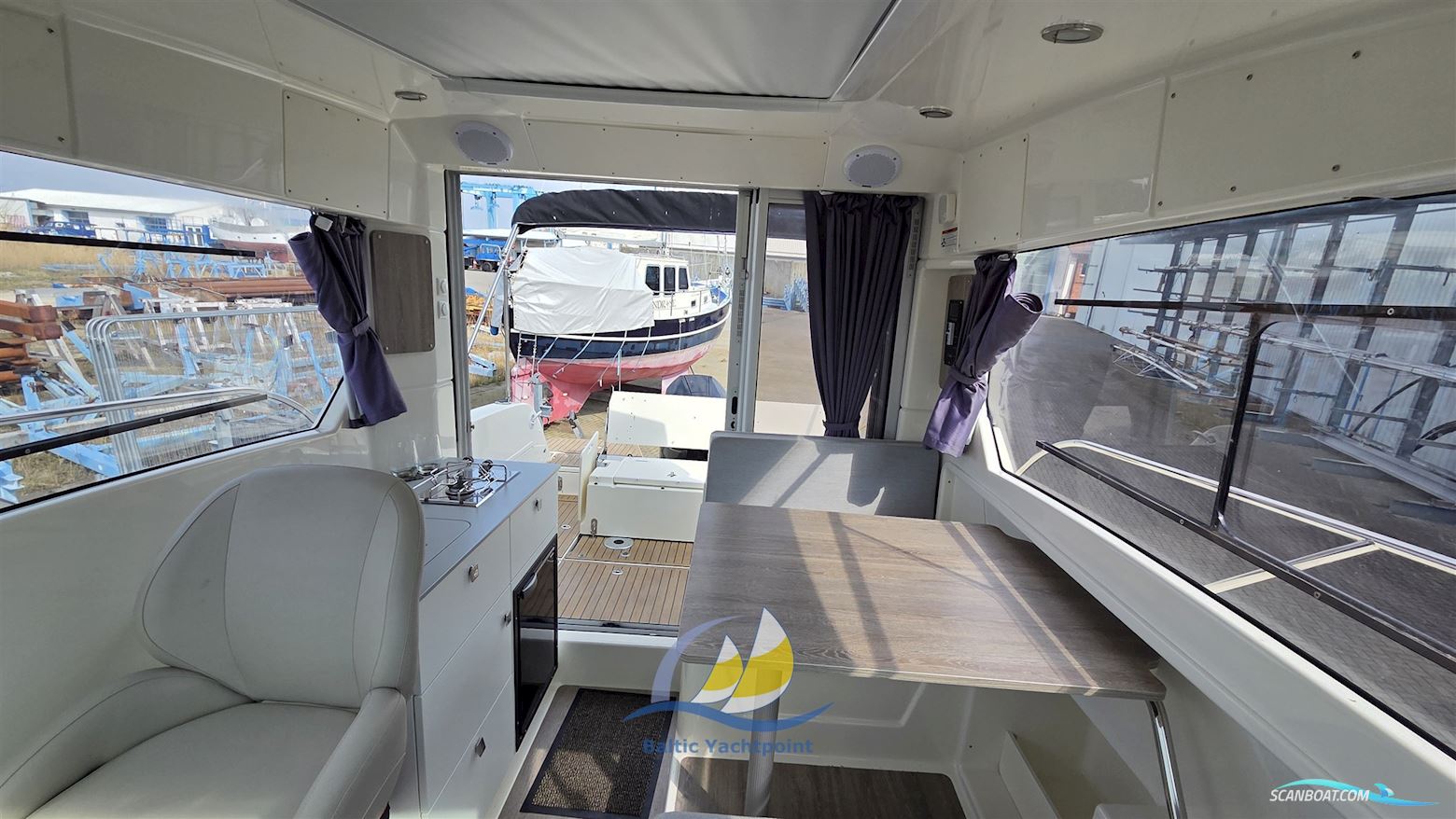 Quicksilver 755 Weekend