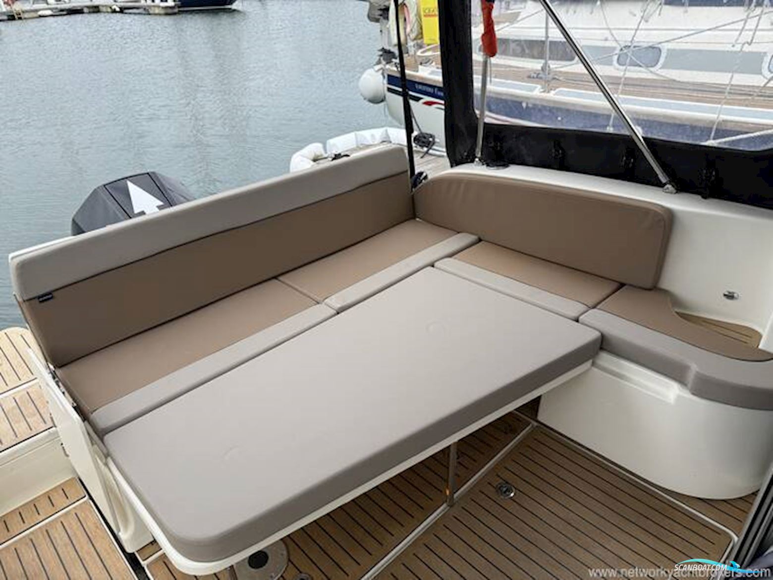 Quicksilver 755 Weekend