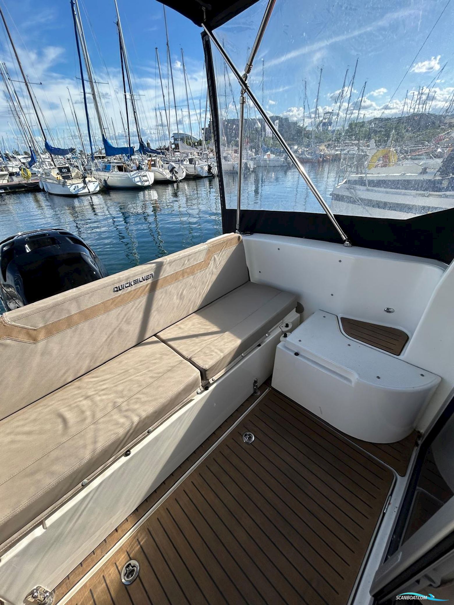 Quicksilver 755 Weekend