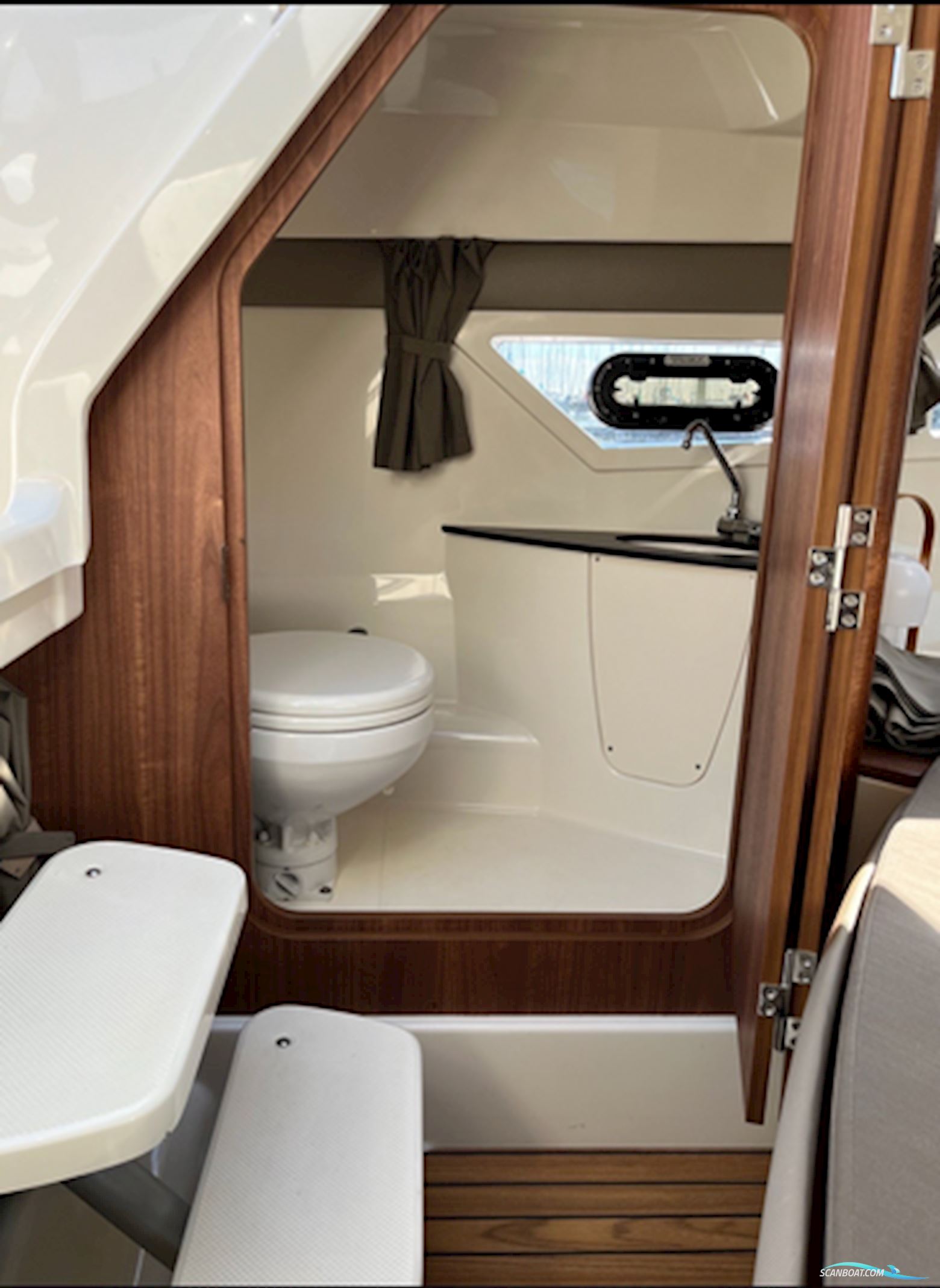 Quicksilver 805 Activ Cruiser Med Mercury 300 hk