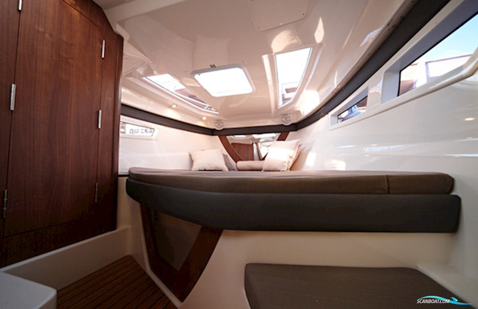 Quicksilver 805 Cruiser 40 Year Anniversary Edition
