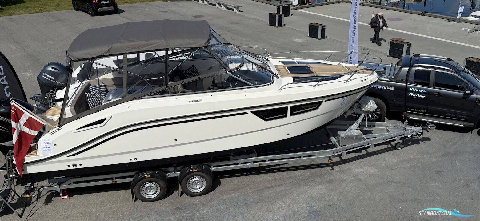 Quicksilver 805 DC Active Motorbåd 2015, med Mercury Verado 250 6Cyl motor, Danmark