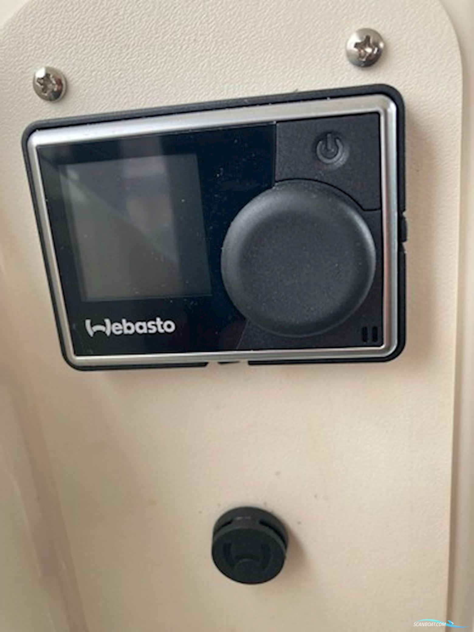 Quicksilver 805 Pilothouse