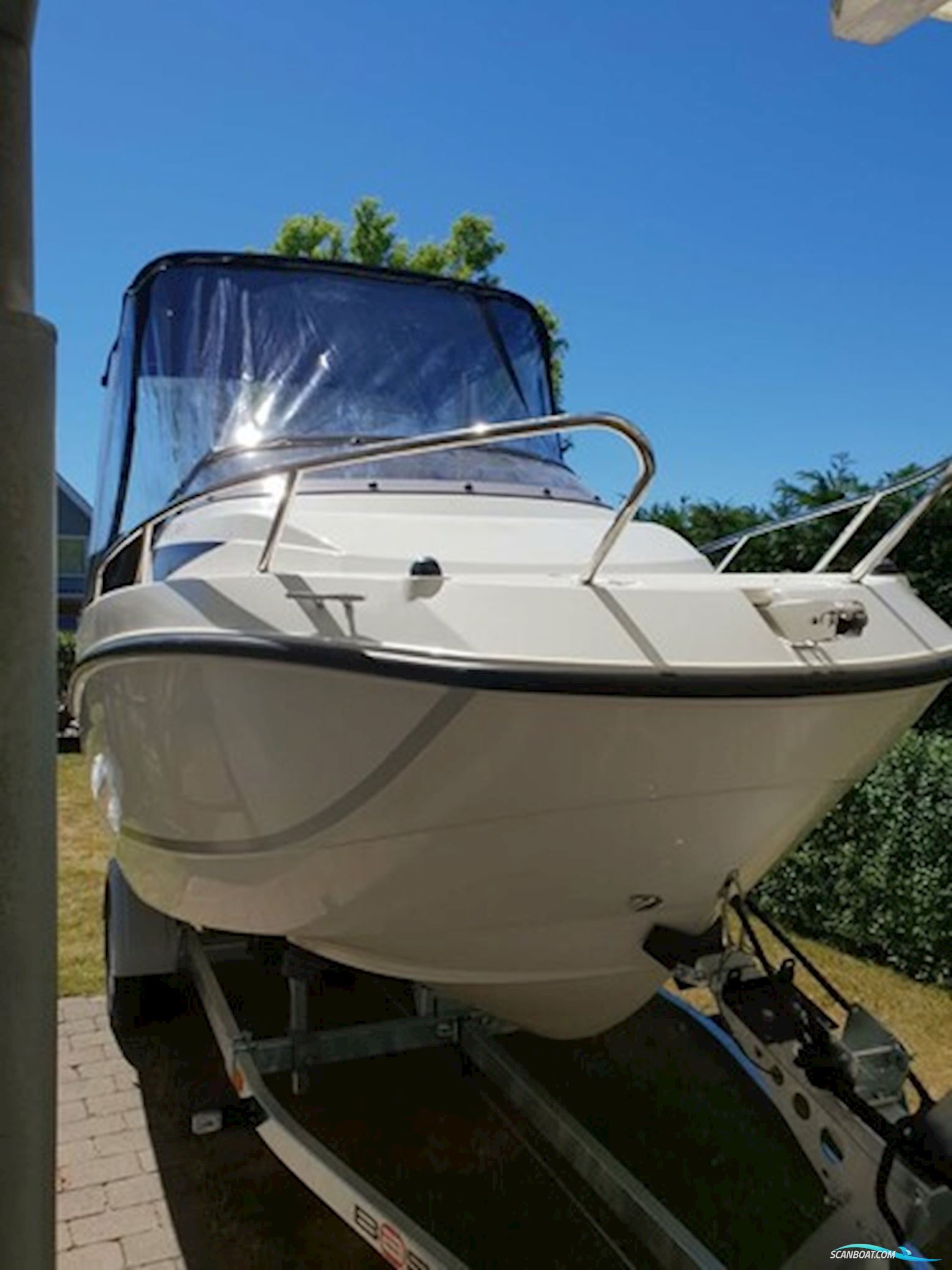 Quicksilver Activ 455 Cabin